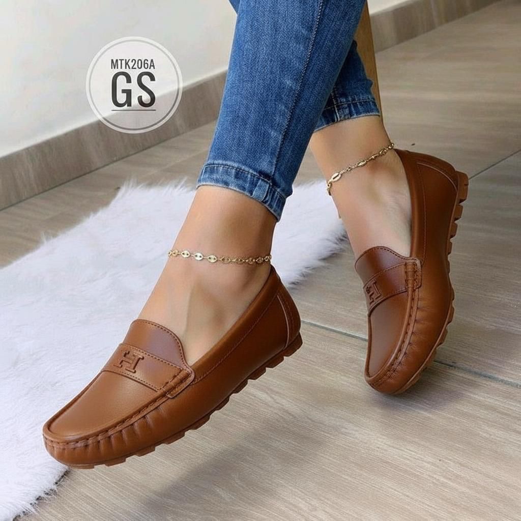 Ladies fashion loafer