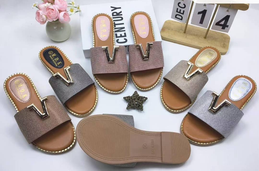 MDK V sandals