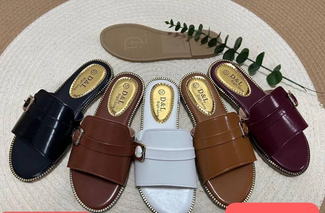 D&L fashion sandals
