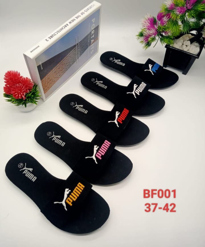 Lady's sandals