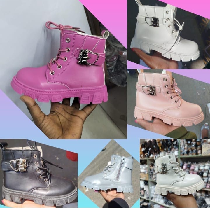 Kids boots